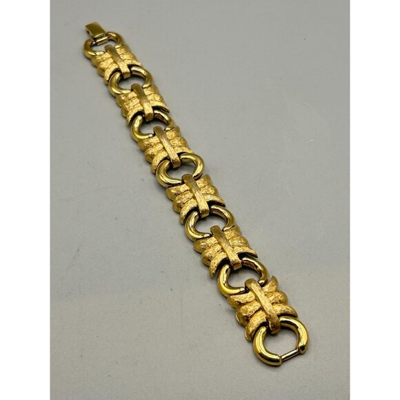 Vintage Givenchy Brushed Gold Tone Chain Link Bracelet Runway Couture - Picture 2 of 8